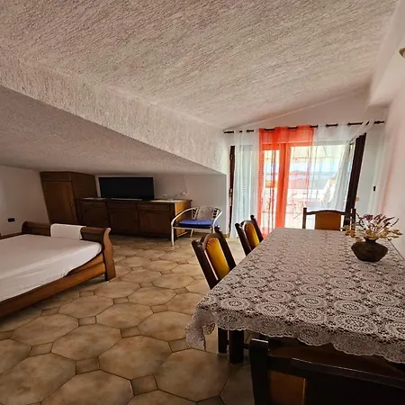 Nestor - Two Bedroom With Sea View A4 Tribunj (Sibenik-Knin)
